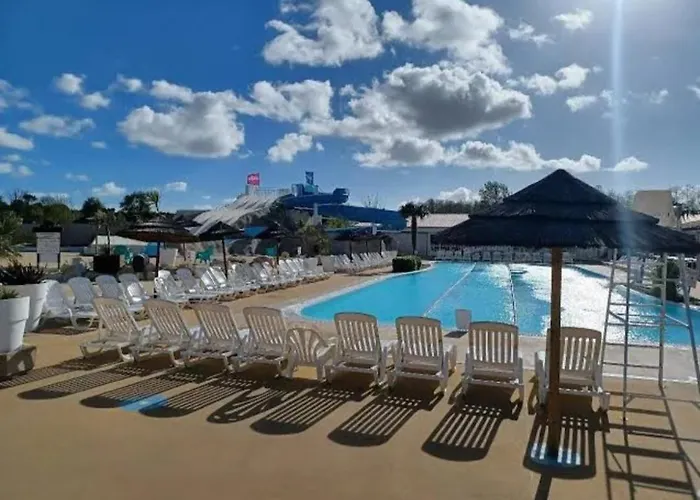 Mobilehome Chaleureux 4 Etoiles Siblu Les Charmettes